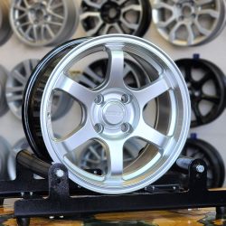 رینگ اسپرت RAYS نقره ای سایز 15 اینچ – بسته 4 عددی